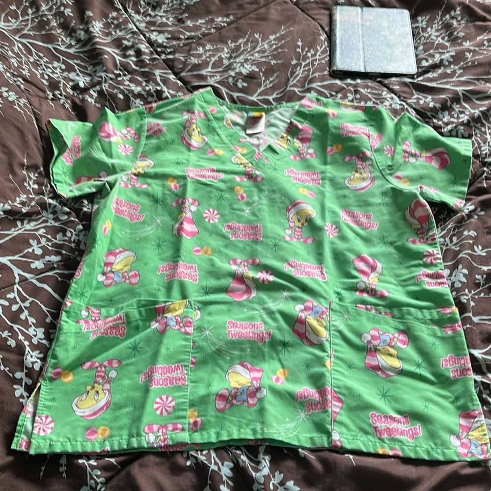 Scrub top